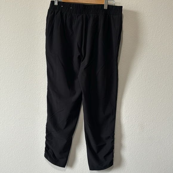 Chico's Zenergy jogger ankle size 1 - Picture 2 of 6